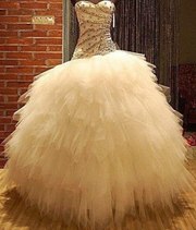Очень красивое свадебное платье от VERA WANG (Вера Вонг)